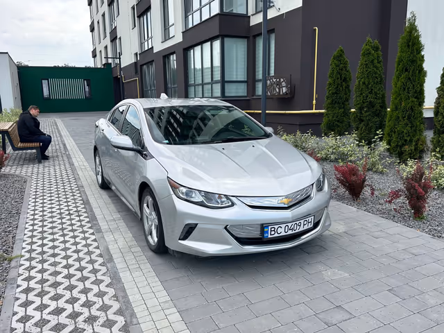 Chevrolet Volt - зображення 1