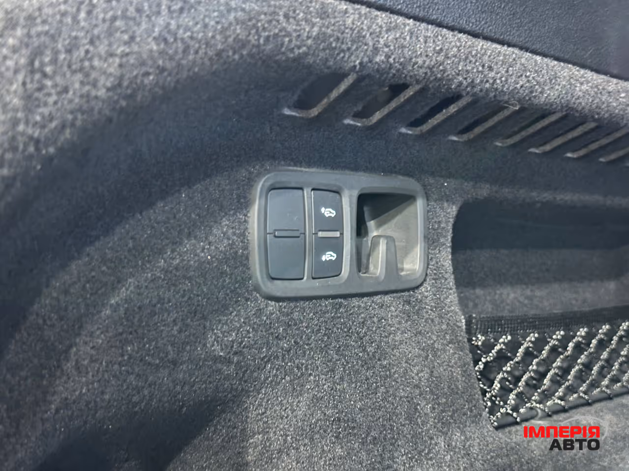 Audi Q8 - фото 11