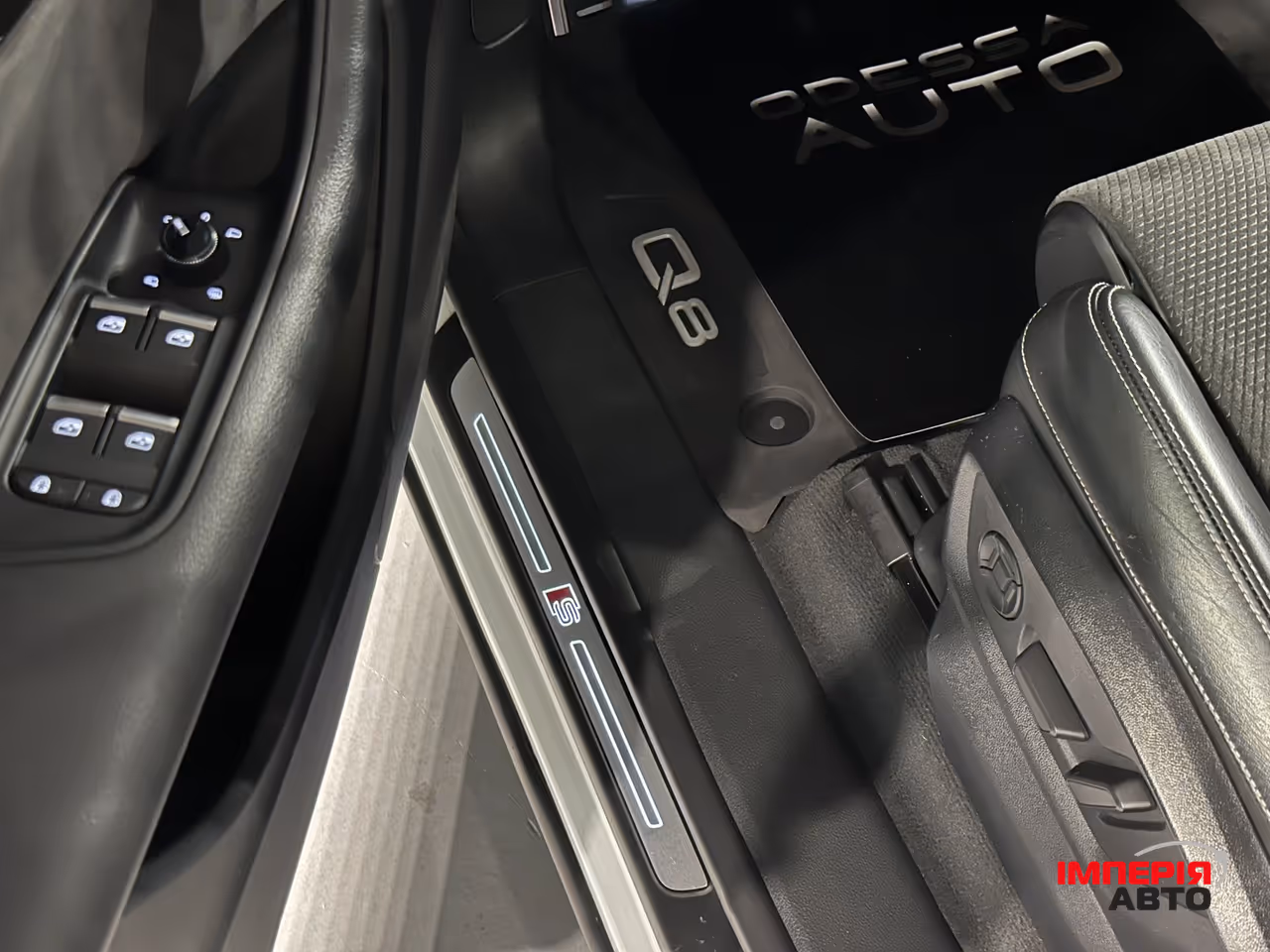 Audi Q8 - фото 27
