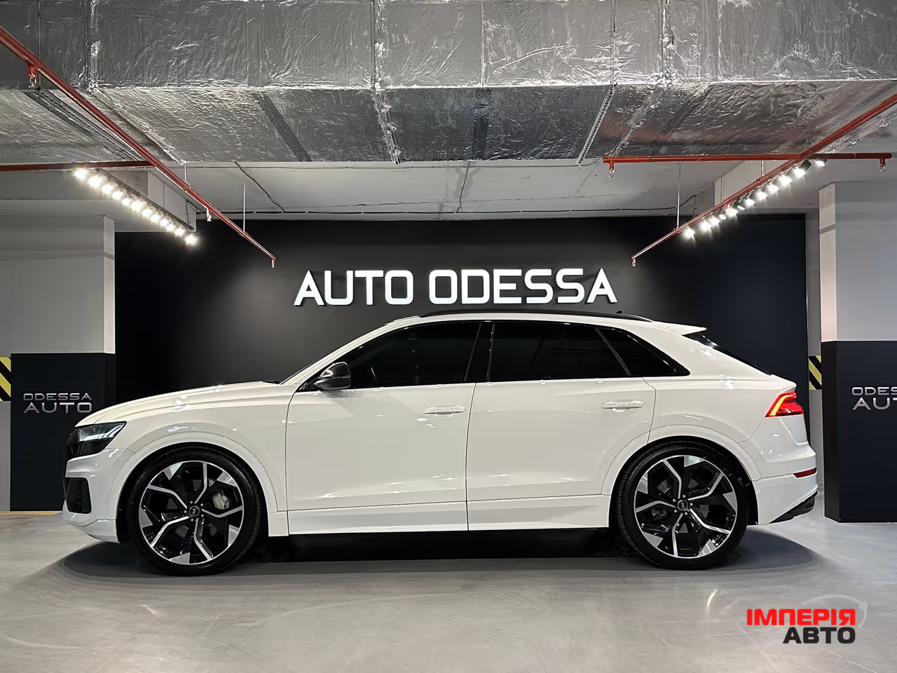 Audi Q8 - фото 4