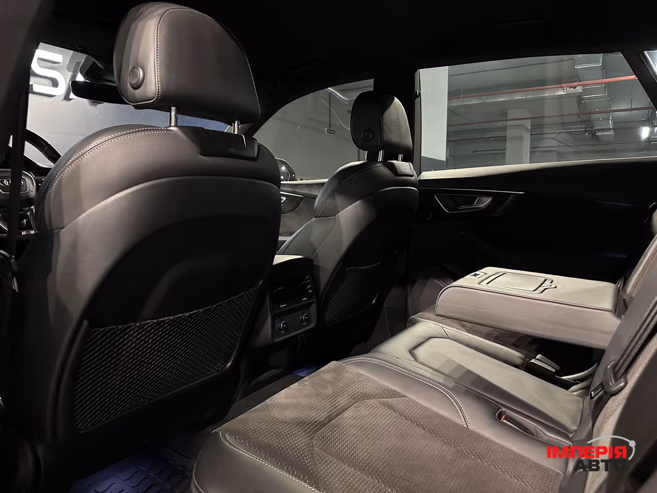 Audi Q8 - фото 12