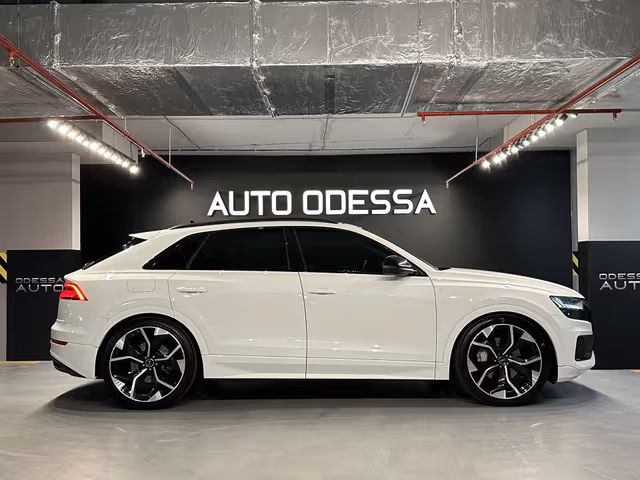 Audi Q8 - зображення 5