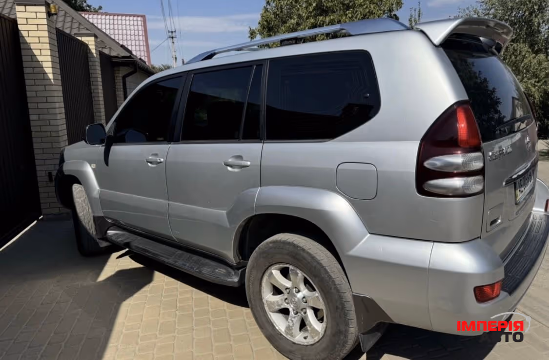 Toyota Land Cruiser Prado - фото 3