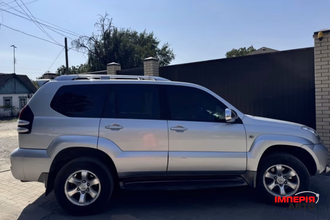 Toyota Land Cruiser Prado - фото 4