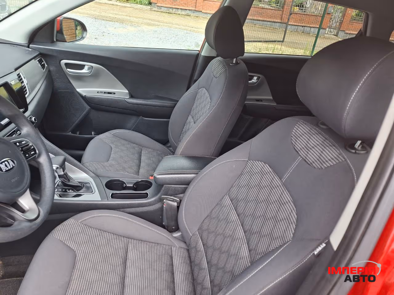 Kia Niro - фото 21