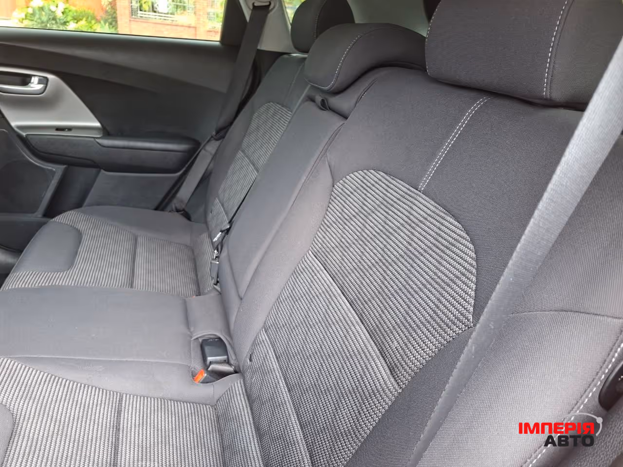 Kia Niro - фото 24