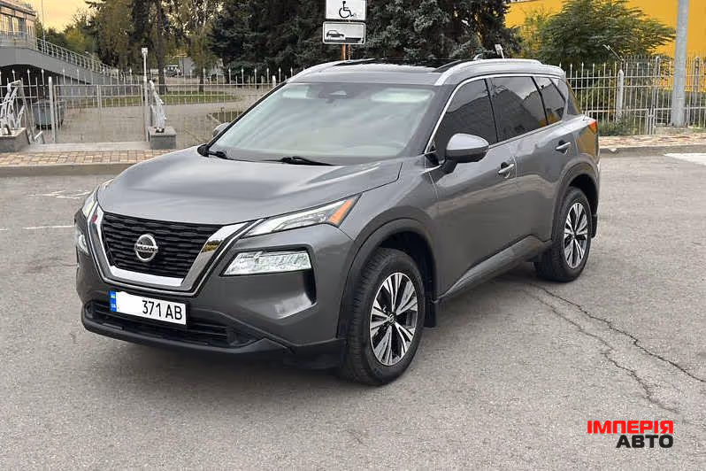 Nissan Rogue - фото 1