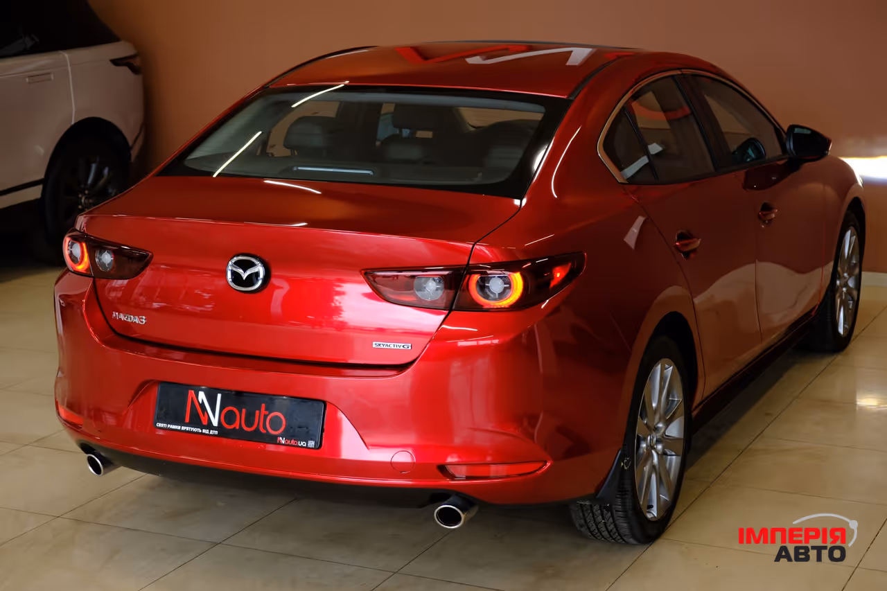 Mazda 3 - фото 5