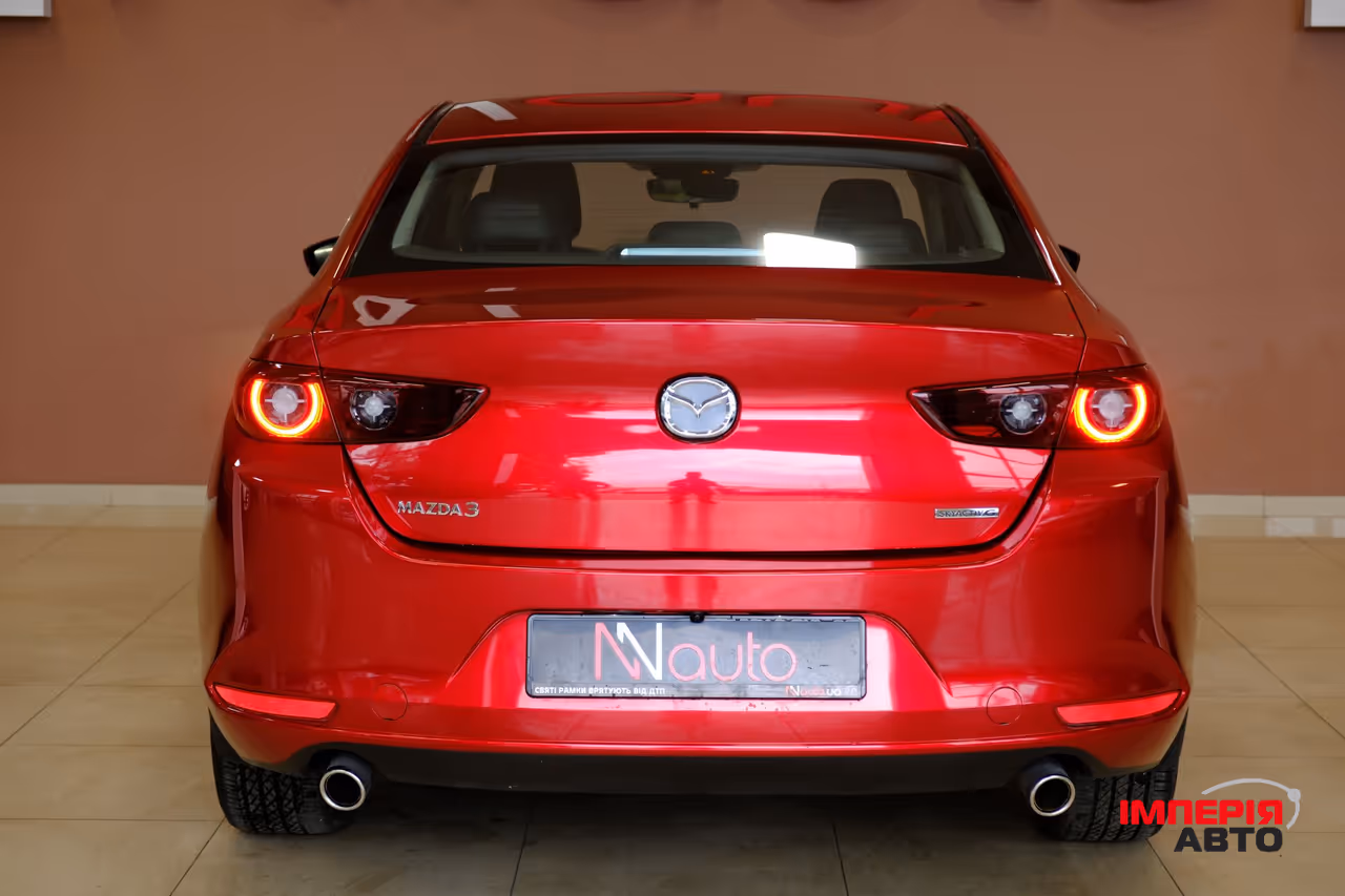 Mazda 3 - фото 6