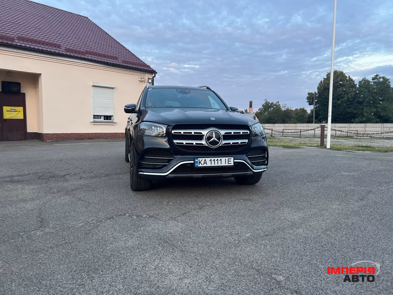 Mercedes-Benz GLS - фото 3