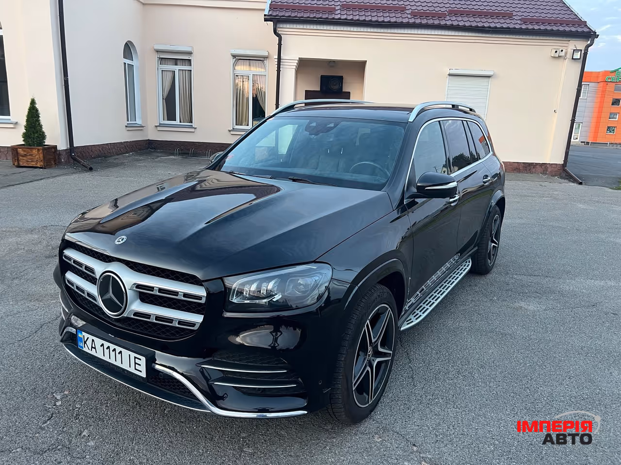Mercedes-Benz GLS - фото 2