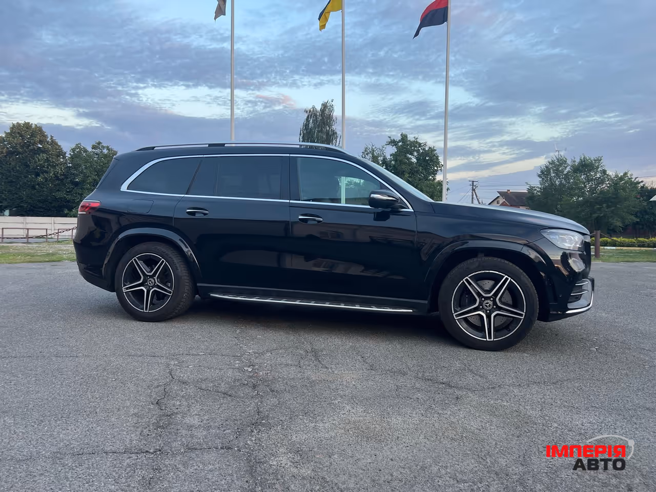 Mercedes-Benz GLS - фото 12