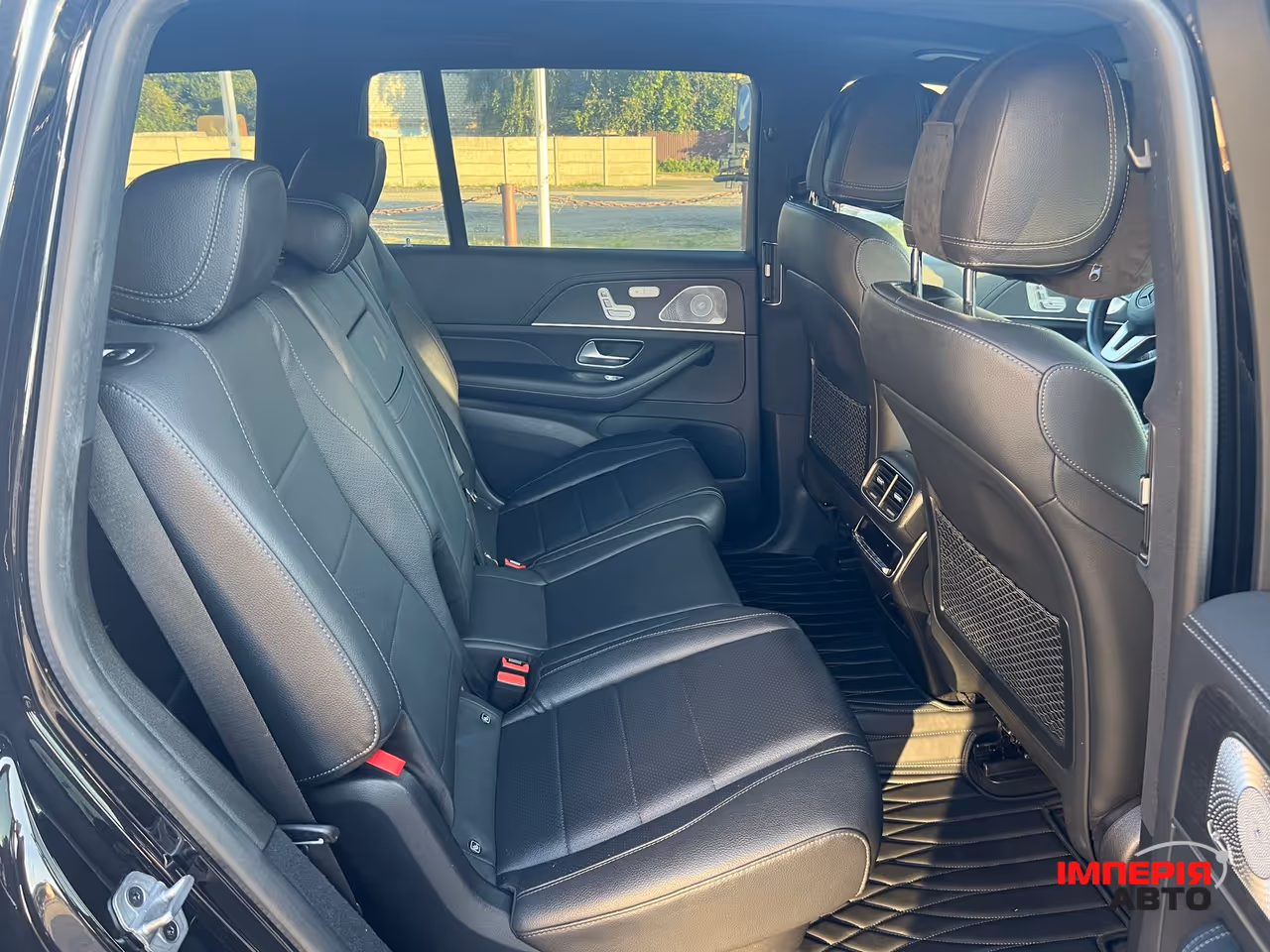 Mercedes-Benz GLS - фото 25