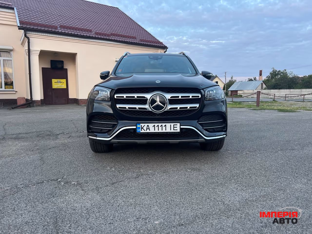 Mercedes-Benz GLS - фото 10
