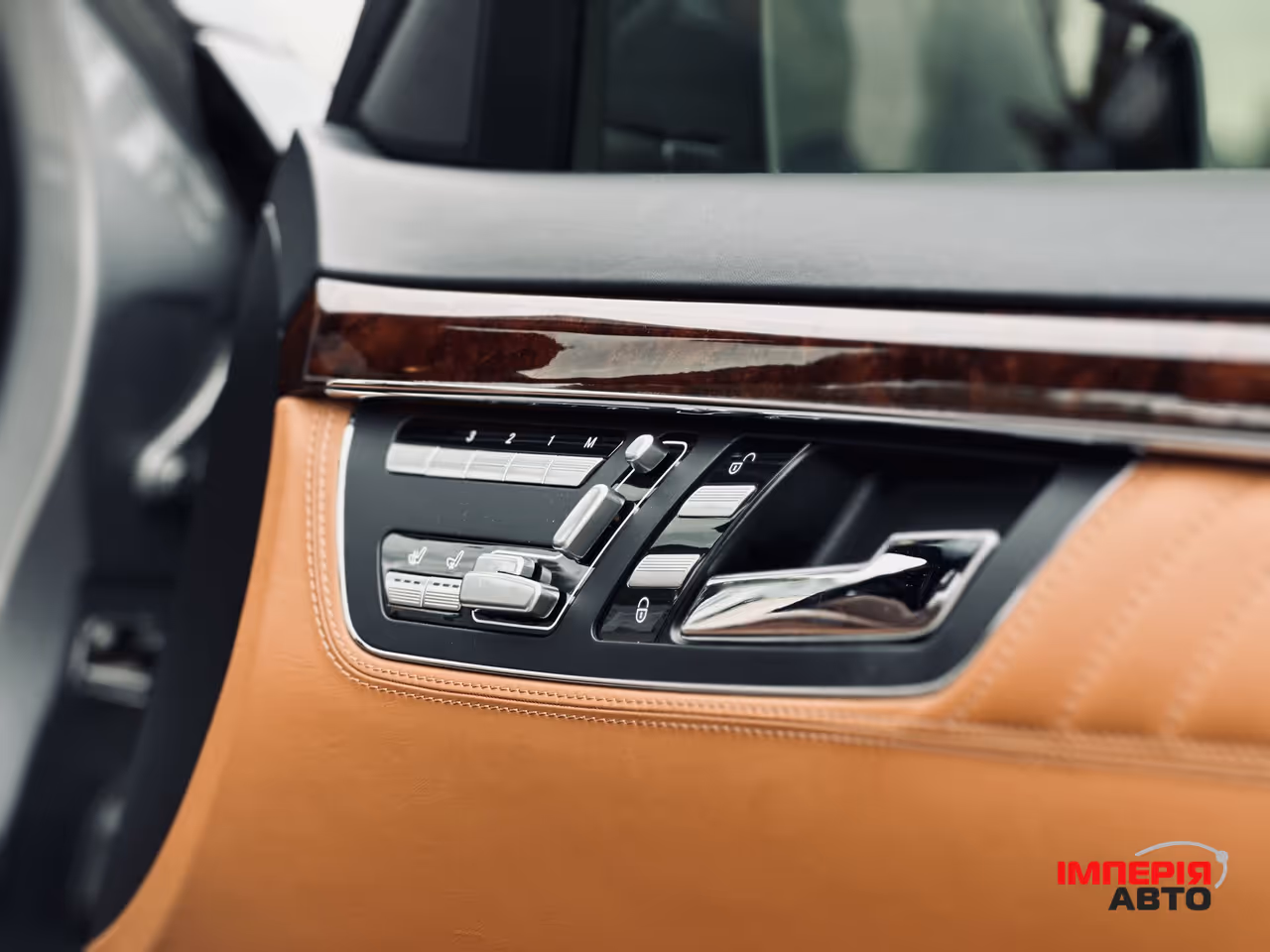 Mercedes-Benz S-Класс - фото 36
