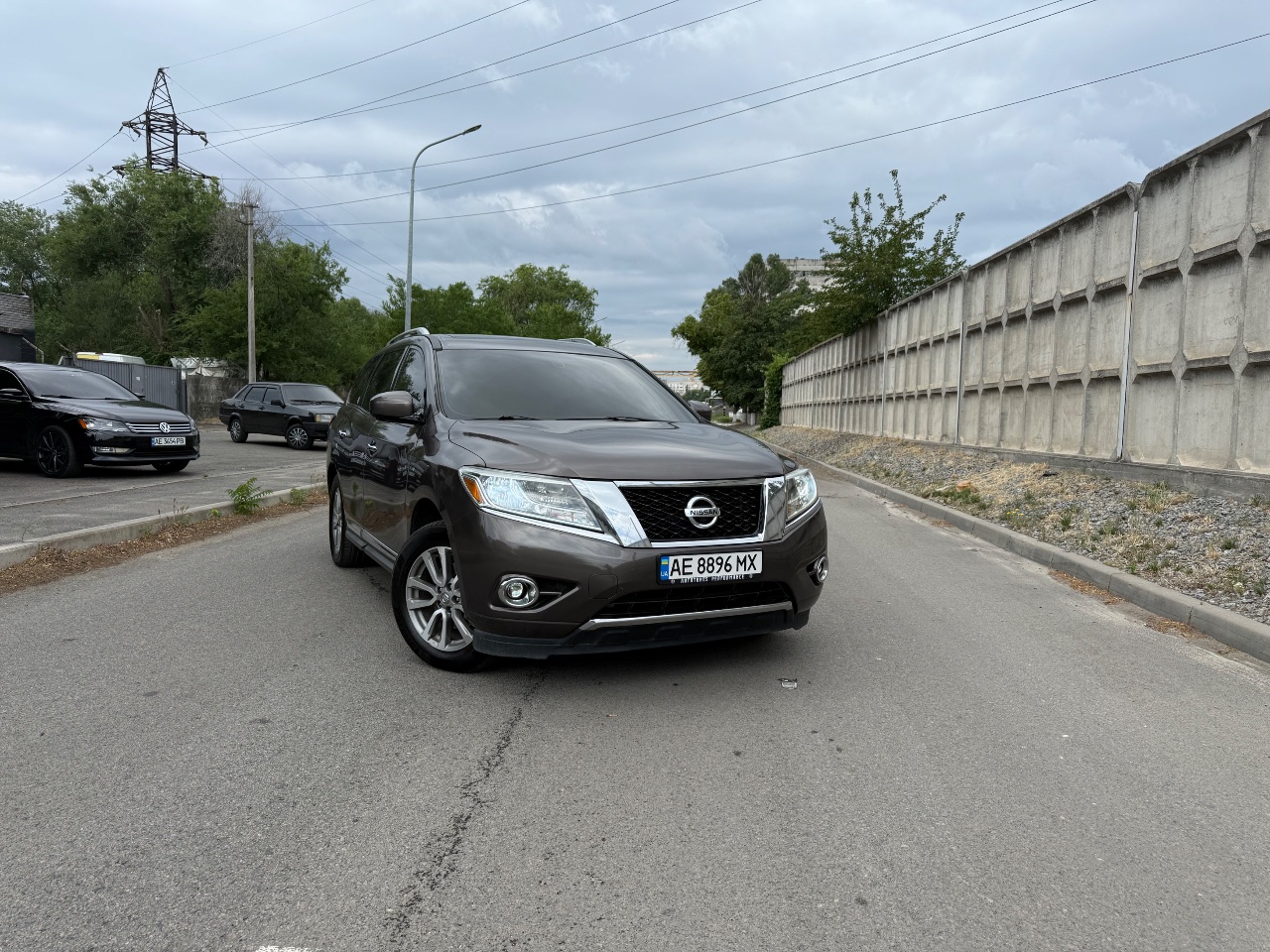 Nissan Pathfinder - фото 1
