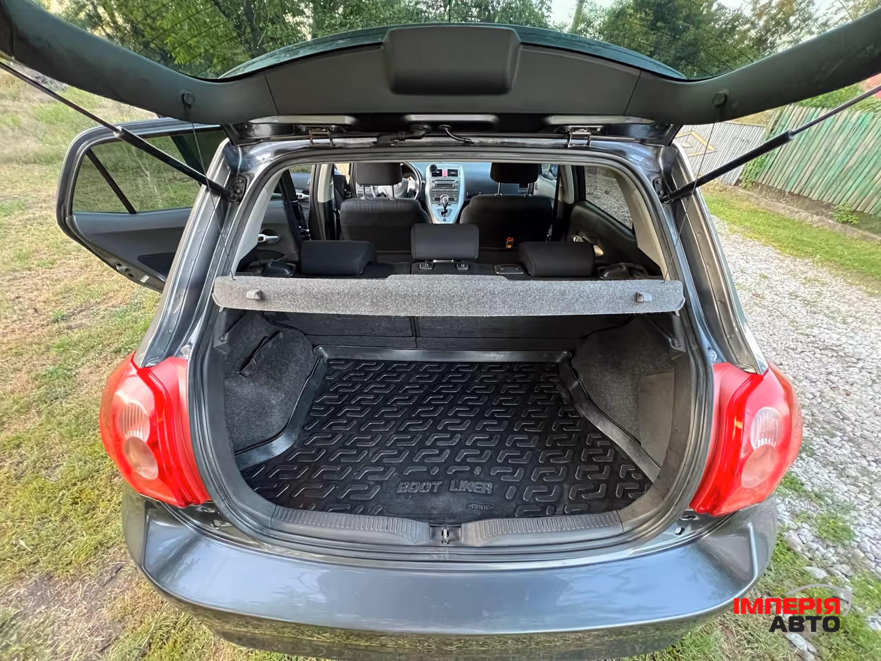 Toyota Auris - фото 9