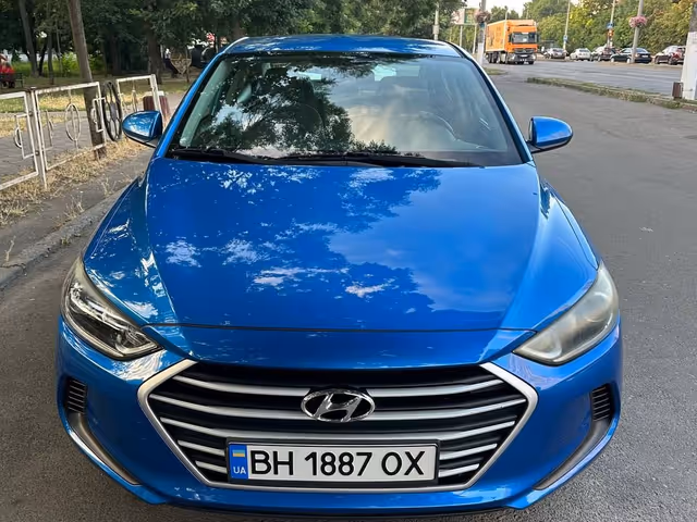 Hyundai Elantra - зображення 3