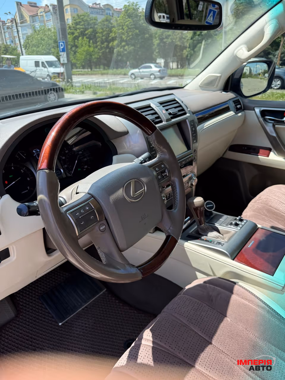 Lexus GX - фото 14