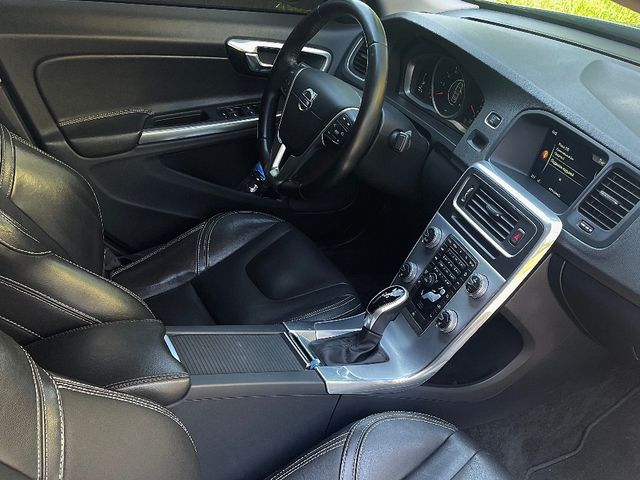 Volvo S60 - фото 4