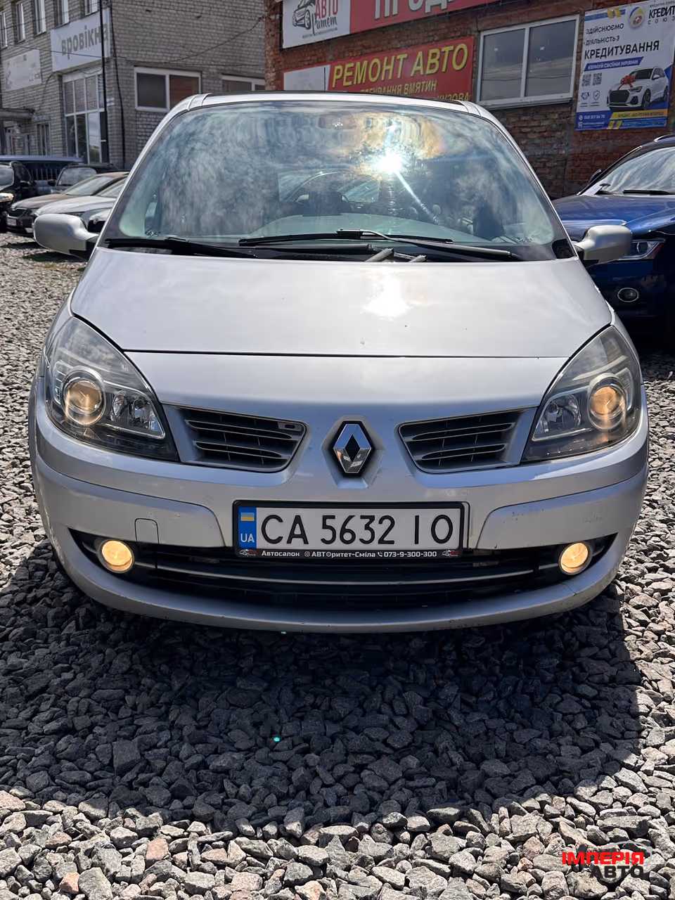 Renault Scenic - фото 3