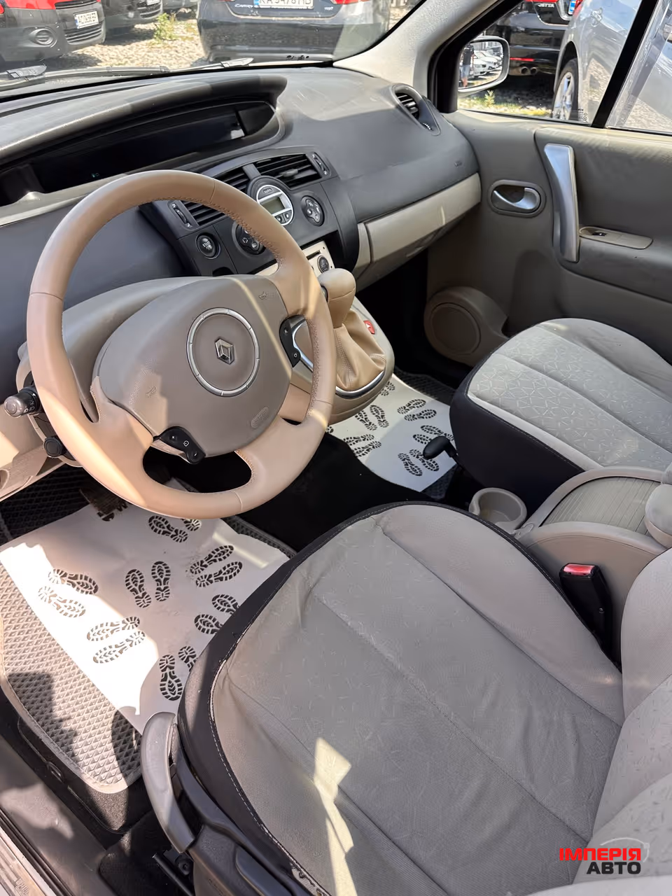 Renault Scenic - фото 7