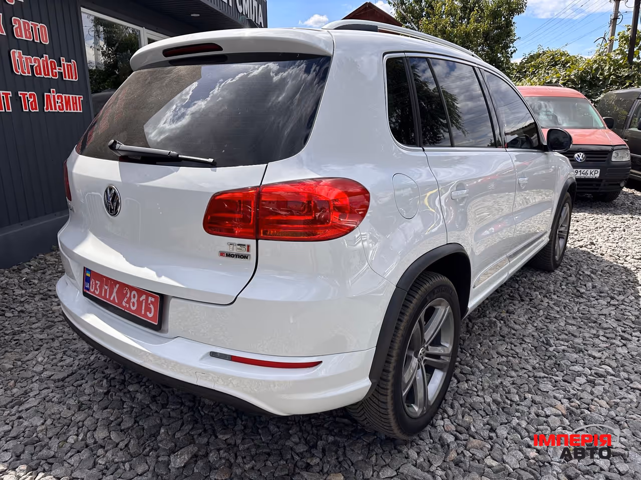 Volkswagen Tiguan - фото 11