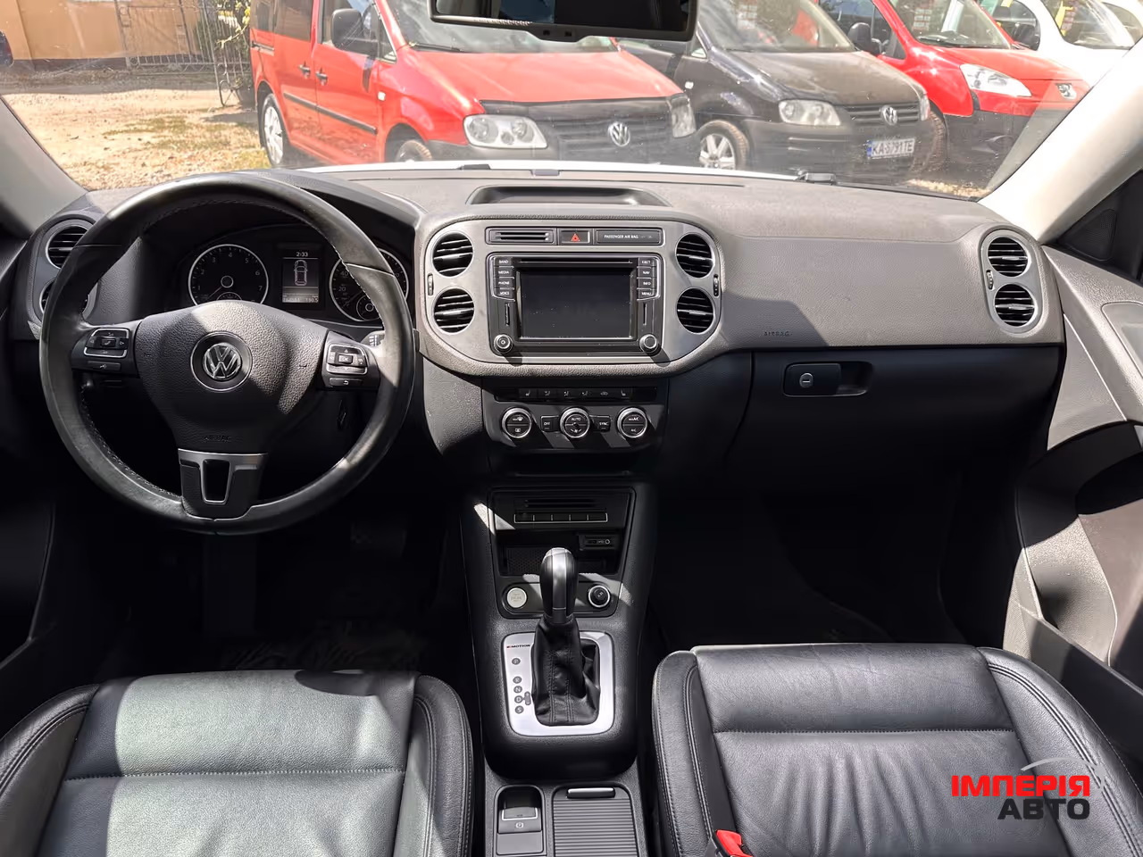 Volkswagen Tiguan - фото 4