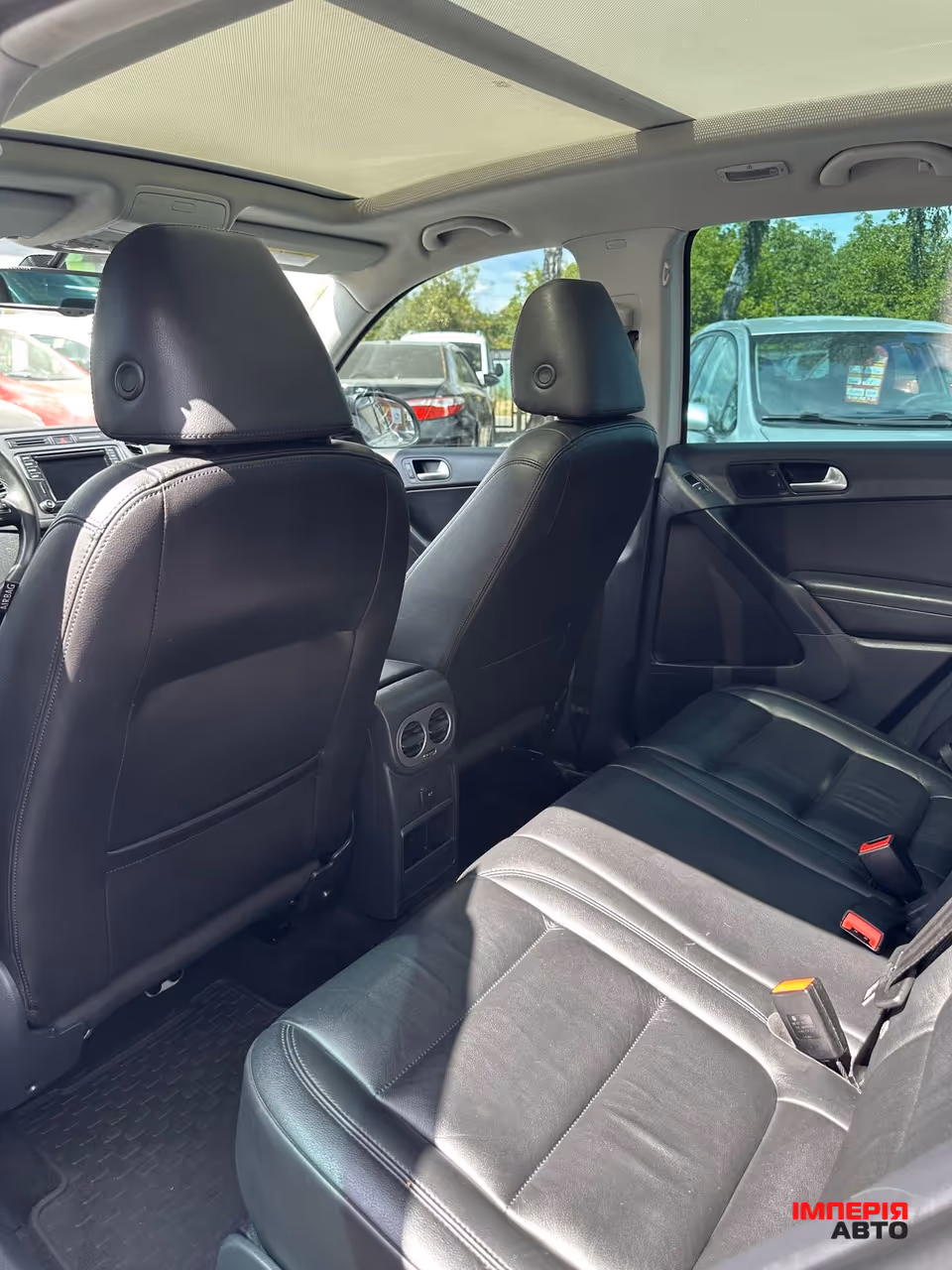 Volkswagen Tiguan - фото 10