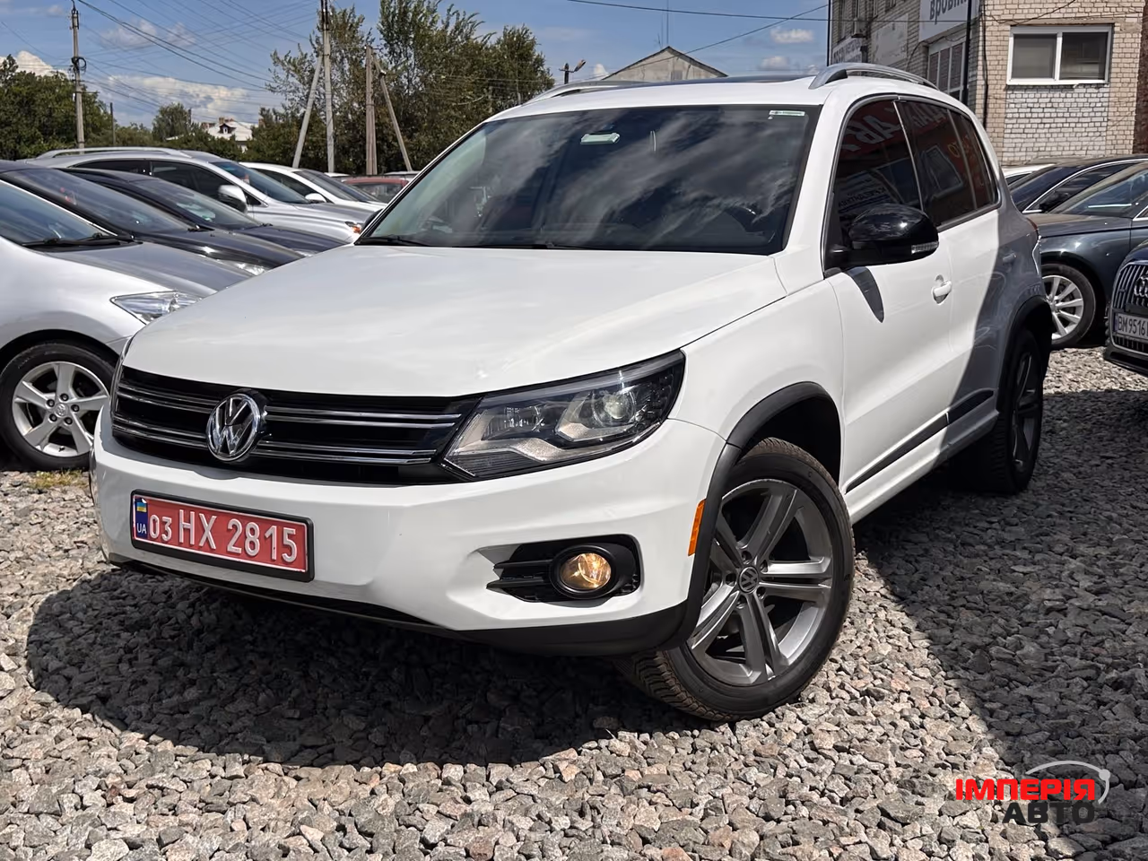 Volkswagen Tiguan - фото 2
