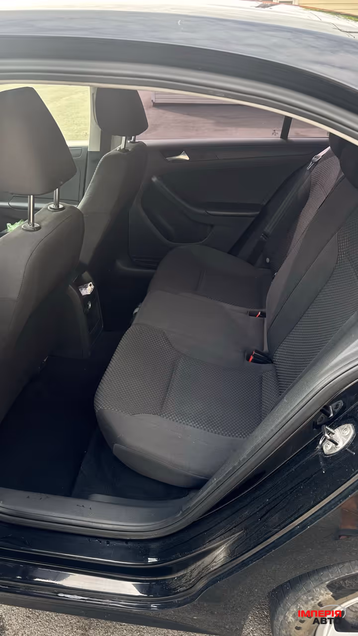 Volkswagen Jetta - фото 11