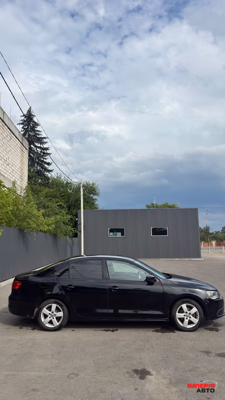 Volkswagen Jetta - фото 7