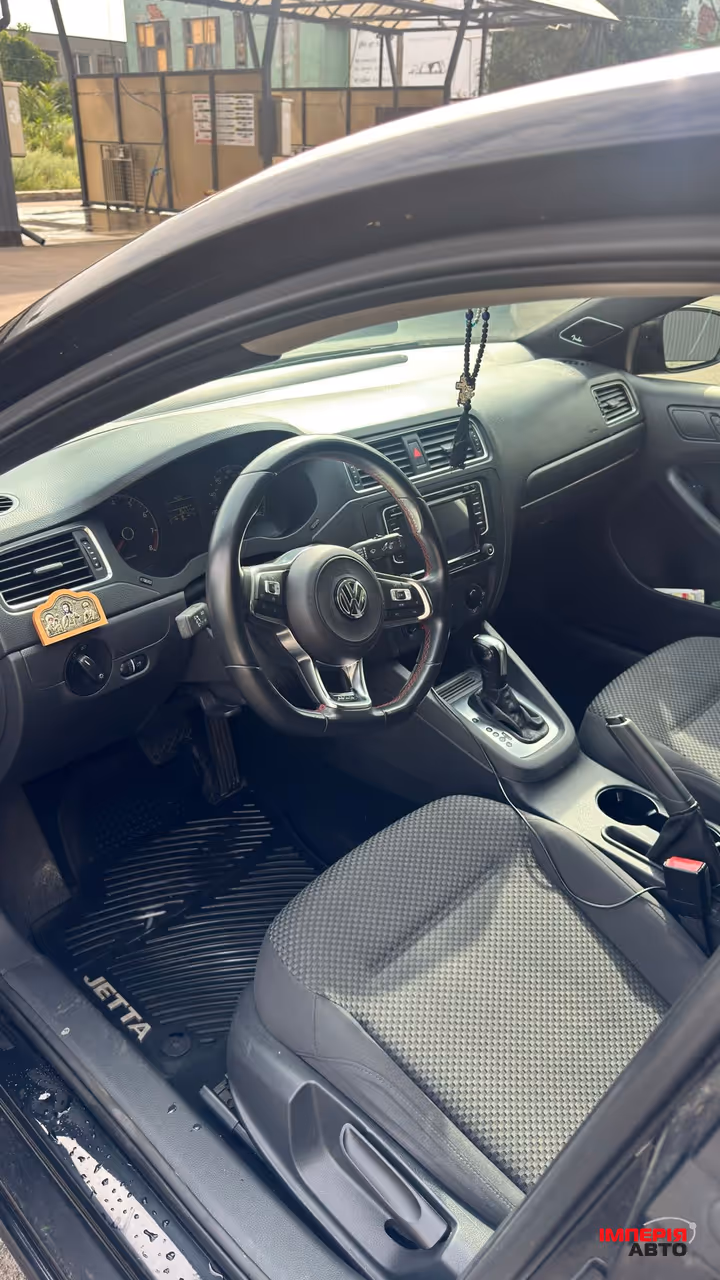 Volkswagen Jetta - фото 9