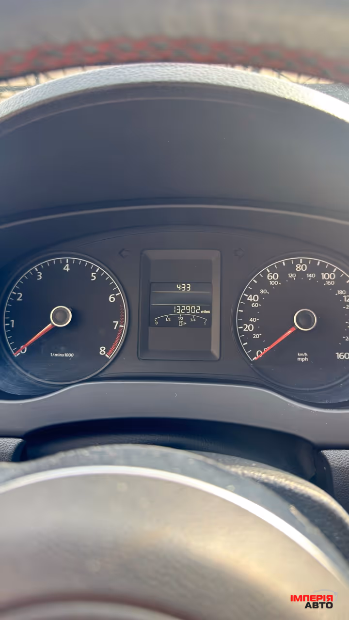 Volkswagen Jetta - фото 10