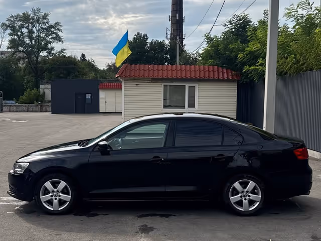 Volkswagen Jetta - зображення 3