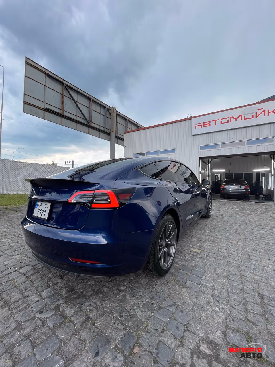 Tesla Model 3 - фото 5
