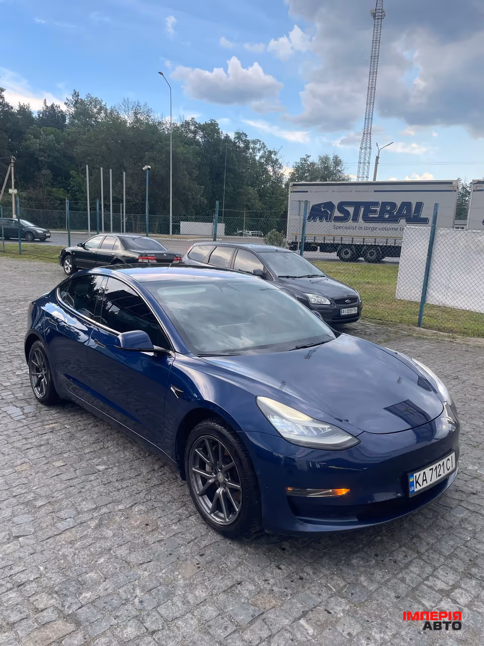 Tesla Model 3 - фото 4
