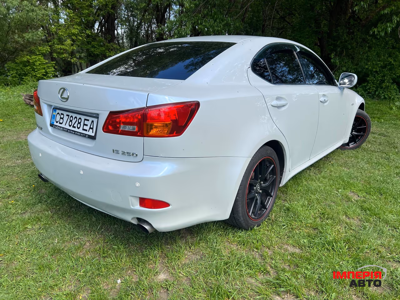 Lexus IS - фото 5