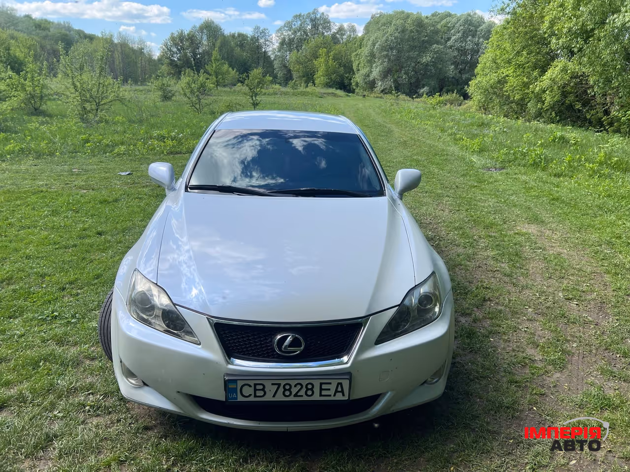 Lexus IS - фото 2