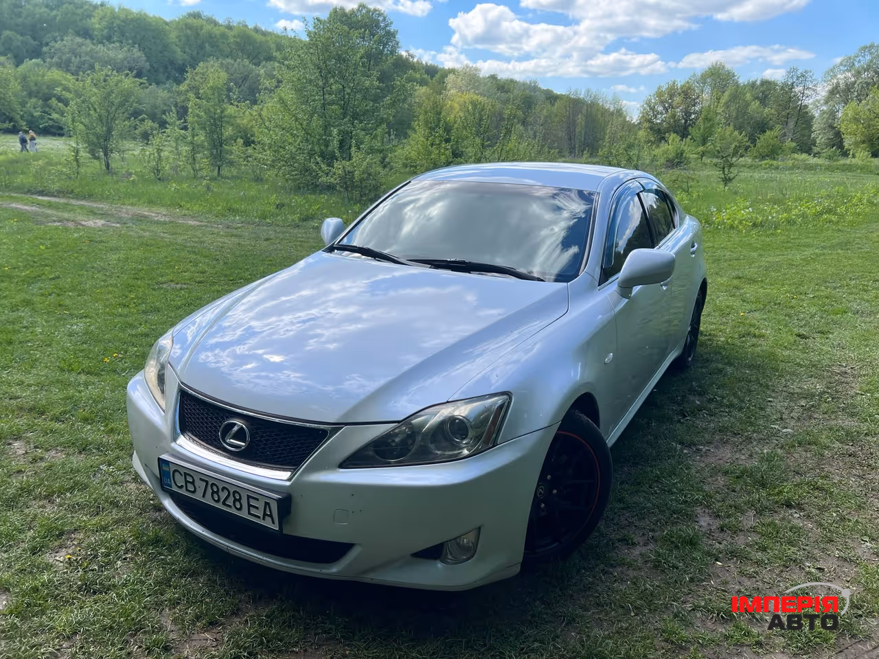 Lexus IS - фото 10