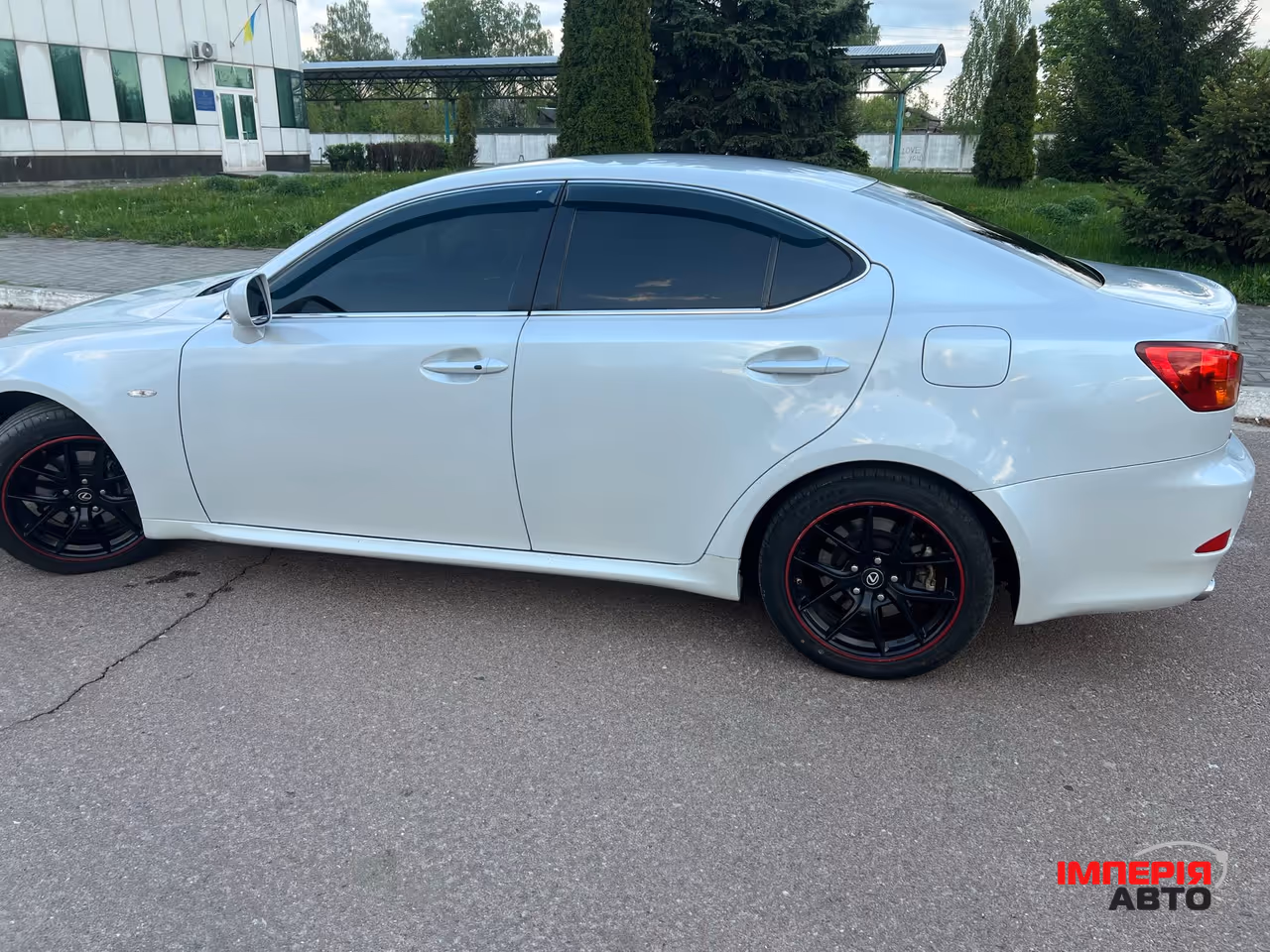 Lexus IS - фото 18