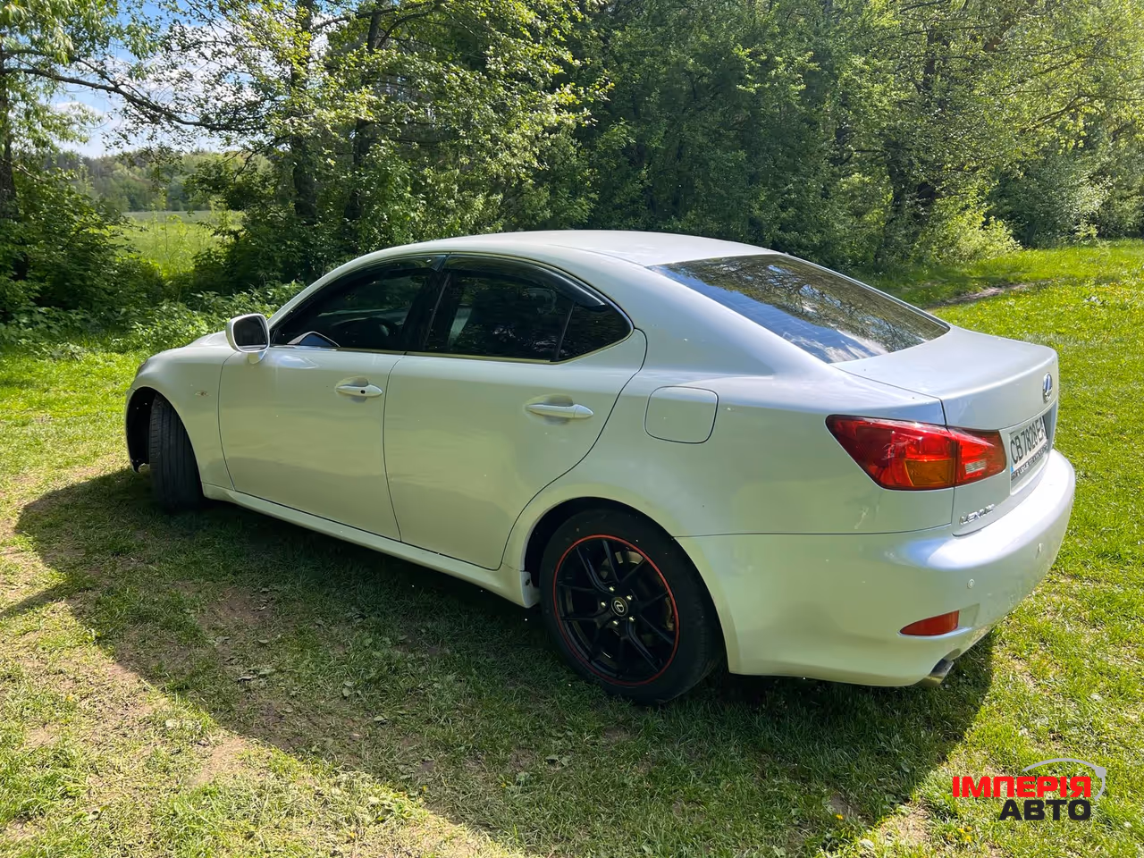 Lexus IS - фото 9