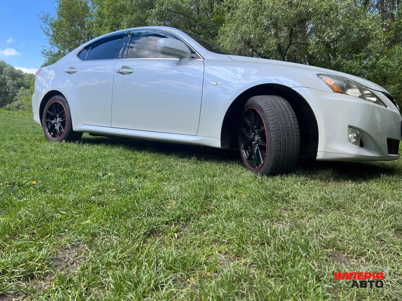Lexus IS - фото 7