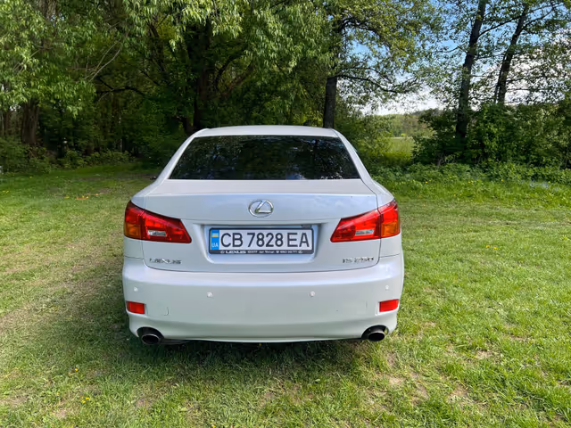 Lexus IS - зображення 4
