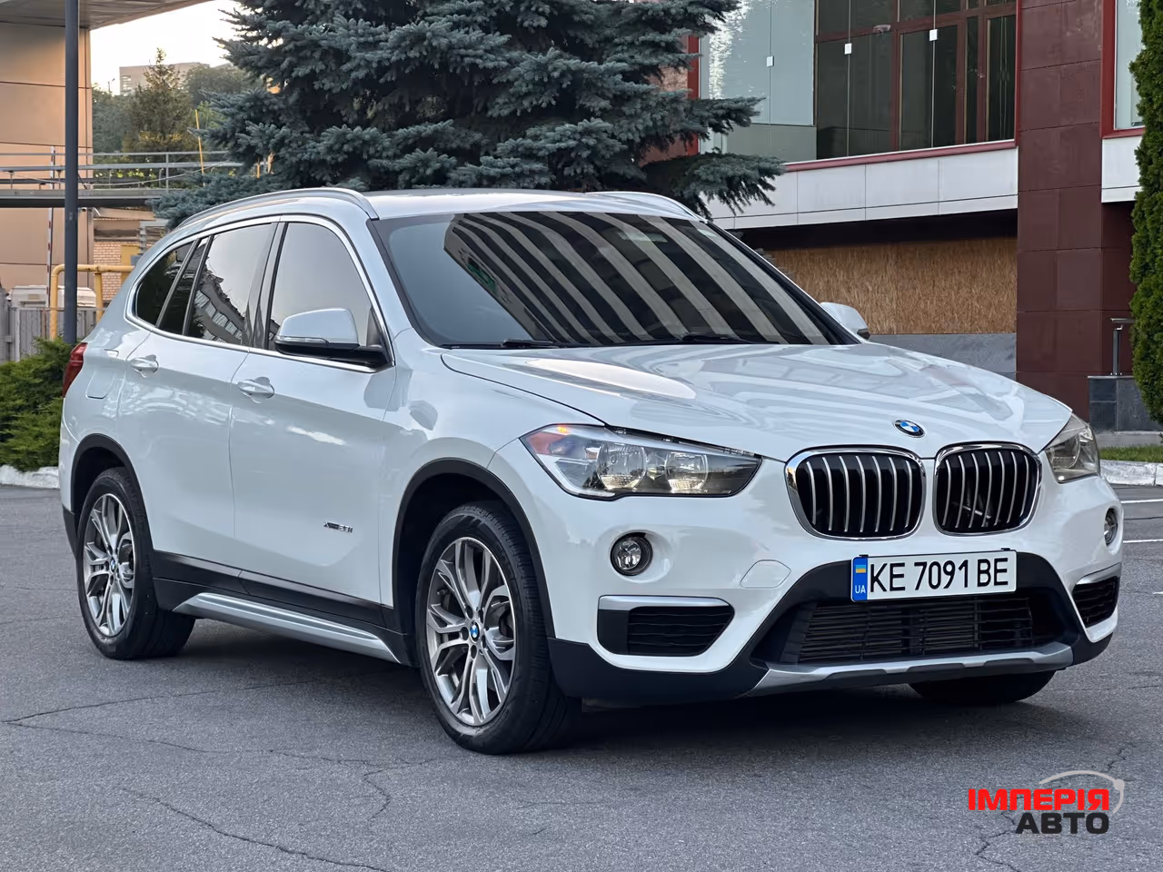 BMW X1 - фото 5