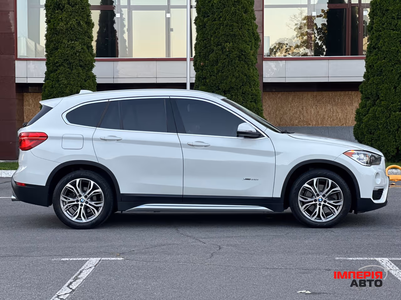 BMW X1 - фото 6
