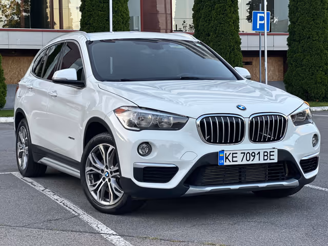 BMW X1 - зображення 1