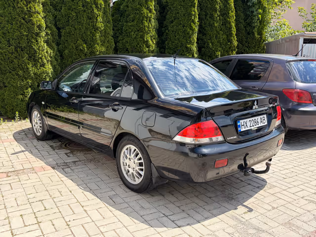 Mitsubishi Lancer - зображення 3