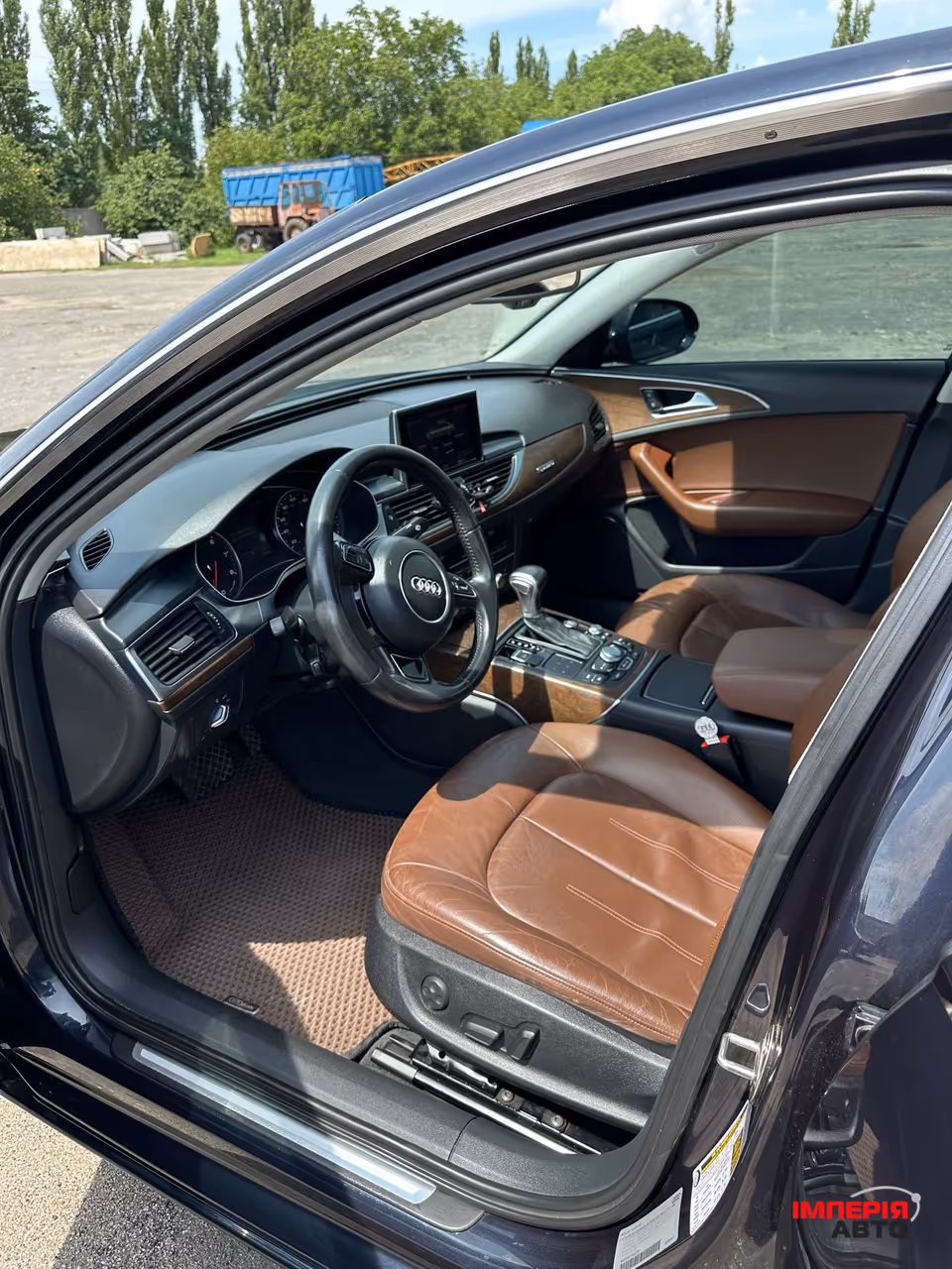Audi A6 - фото 12