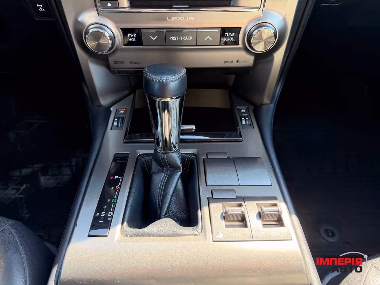 Lexus GX - фото 15